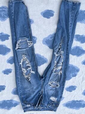 Jeans with paper clips